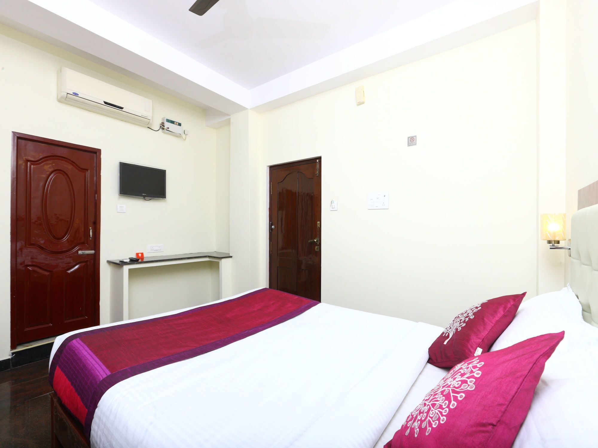 蓬蒂切里 Oyo 094 Bussy St Prakasam Residency酒店 外观 照片